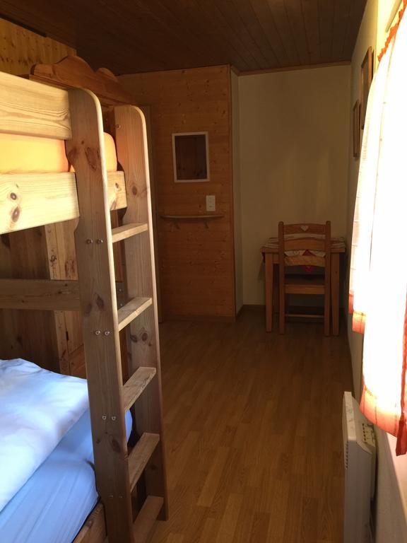 Le Central - Chambres D'Hote Grône Δωμάτιο φωτογραφία